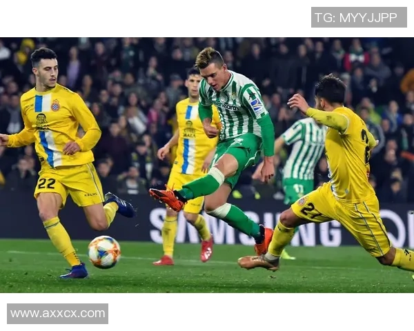 西班牙人主场迎战皇家贝蒂斯期待精彩对决分析与预测